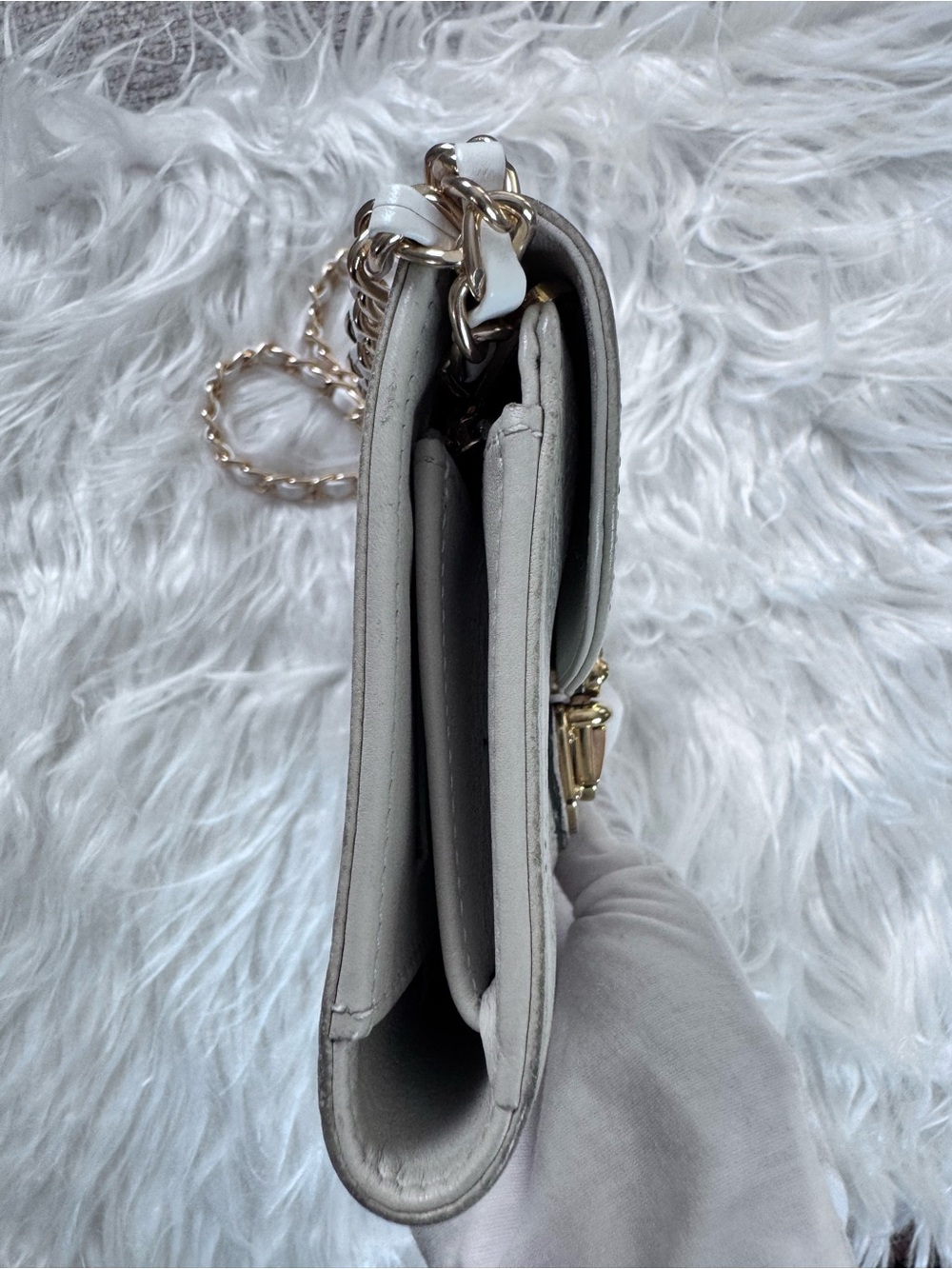 Louis Vuitton Gris Monogram Mahina Leather Amelia Wallet HYZ3EY - Picture 7 of 9